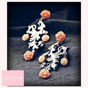 High-End Vintage-Inspired Resin Rose Earrings Unique Baroque Peach Orange
